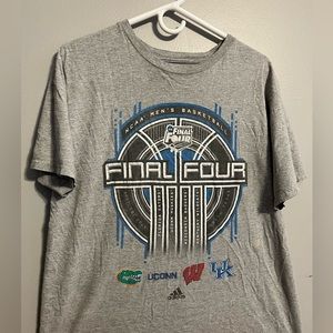 Grey NCAA Men’s final 4 t-shirt size -L